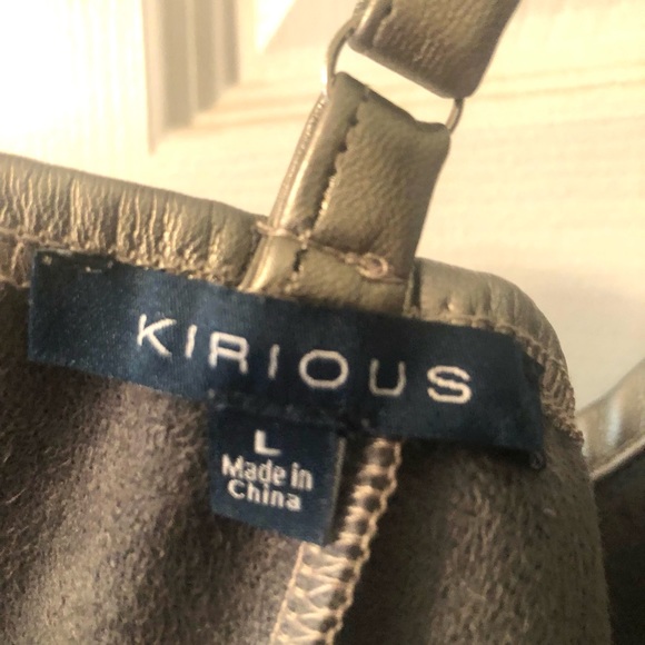 Kirious, Buttery Soft Cropped Top. NWT - Picture 10 of 10